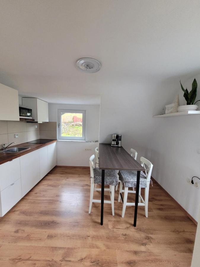 Apartment Ferienwohnung Steigwaldweg Wurzburg Bagian luar foto